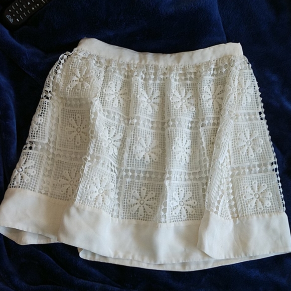 NWT Elizabeth and James Ivory Bianca Skirt - Picture 3 of 16